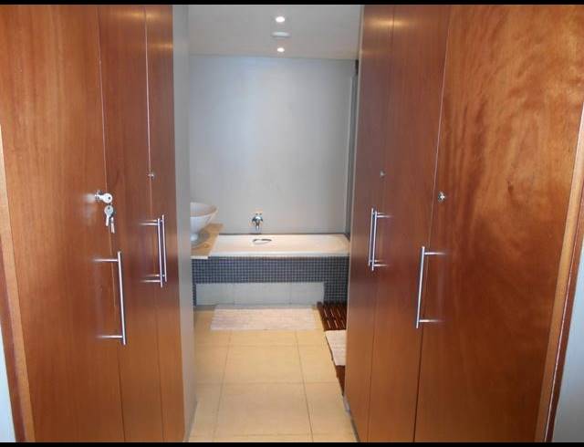 2 BEDROOM APARTMENT TO LET IN POINT WATERFRONT